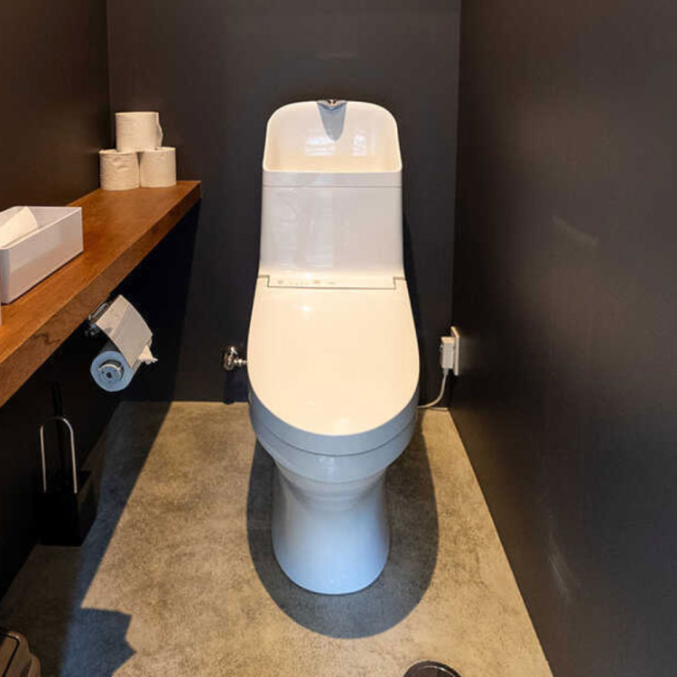 ピロティトイレ